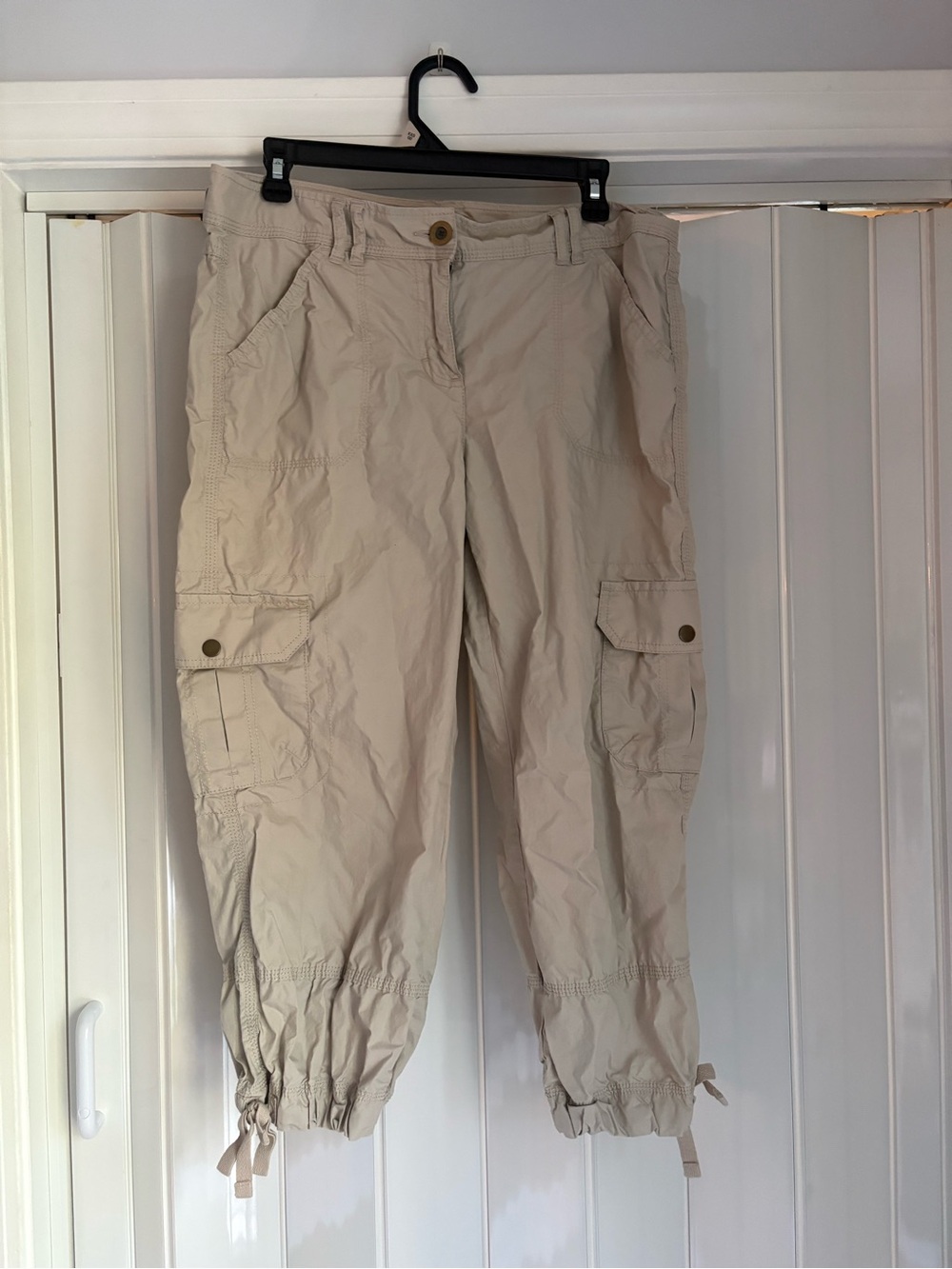Tommy Hilfiger Khaki Cargo Capri Pants